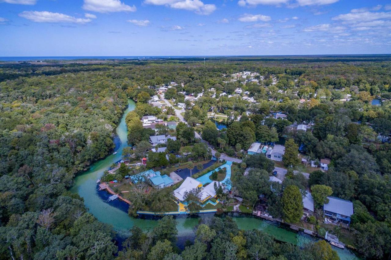 Pams Mermaid House With Riverfront Yard And Lanai! Apartment Weeki Wachee Exterior photo